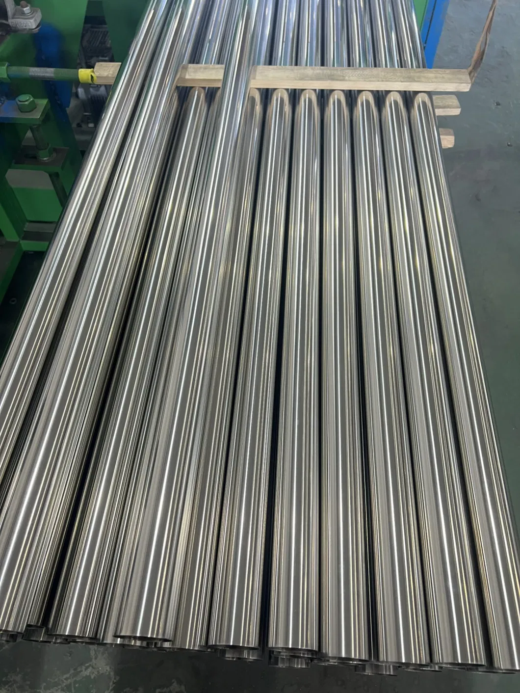 Stainless Steel Sanitary Pipe Round Bead Crushed Polished Welded for Pharmacy (HDP-001)
